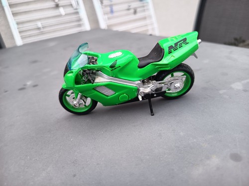 Moto miniature honda - honda, nr