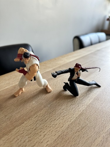Street fighter figurines - street,