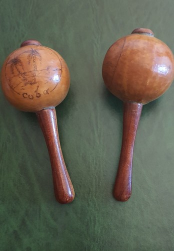 Maracas vernis 20cm hauteur - 2,