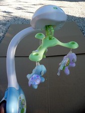 Mobile Fisher-Price CDN41 papillons.