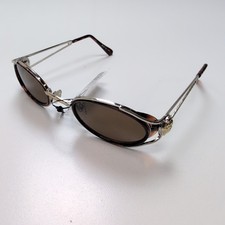 Lunettes de soleil Y2K