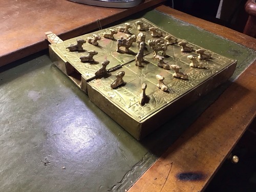 Ancien jeu société népal - société,
