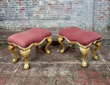 Tabourets Rembourrés En Bois Doré Baroque - Une Paire