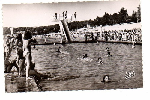 Fouras piscine pin up - ,