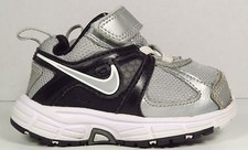 Nike Dart 9 Silver/Black/White In Size 4C (Toddler/Preschooler)