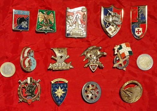 Insignes militaires - insignes,