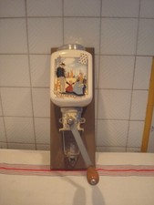 Moulin à café mural Peugeot Bretagne 103mai24