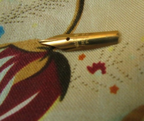 Ancienne plume pour stylos - ancienne,