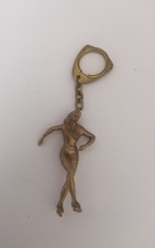 Porte clé " VEEDOL " La Patineuse Pin Up Années 60 Huile Automobile