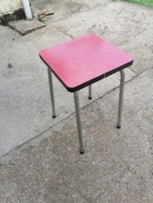 Beau Tabouret Formica Rouge Pieds Chromes 1960
