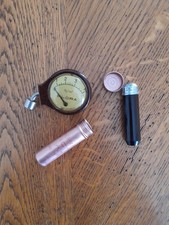 2 Manomètres Michelin  Flora