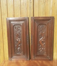 Paire de petites portes de buffet de style Henri II , très beau motif de dragon