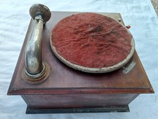 PHONOGRAPHE PATHE complet,  1930, 1 disque PATHE, une  petite boite saphir vide