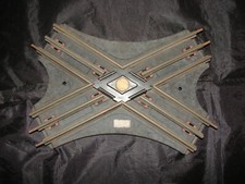 HORNBY O 0 CROISEMENT  TRAIN ELECTRIQUE 22.5  cm