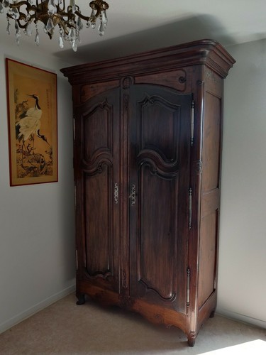 Armoire bois mouluré - armoire,