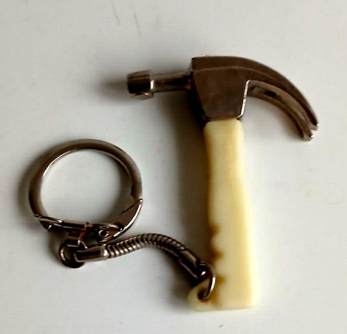 Ancien porte cle marteau - ancien,