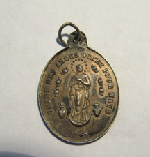MEDAILLE FRANCAISE ARGENT VIERGE MARIE REINE DES ANGES 24 mm 1,2 g environ