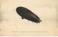 VAR  CUERS-PIERREFEU  le dirigeable L 72   CENTRE AEROSTATION