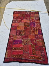 Ancienne tenture patchwork indienne brodée à la main – Rajasthan – tissu de sari