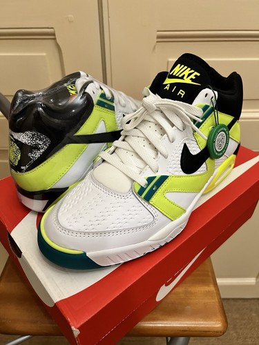 Nike air tech - nike, challenge