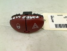 INTERRUPTEUR DE FEU AVERTISSEUR CITROËN XSARA PICASSO (CH) 2003 6554W9