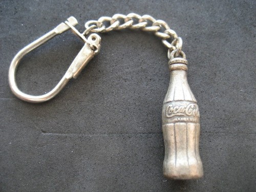 Ancien porte clés - porte-clés, bouteille