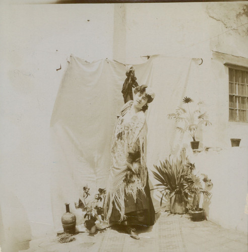 Femme costume ca 1900 - costume,, ca.1900