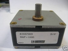 Réducteur Crouzet RAP 1000 / 81037003 Boitier de  65*65*32.5mm et axe de 8mm.