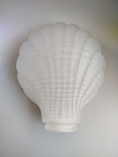 Applique Vintage Verre Moulé Forme Coquille
