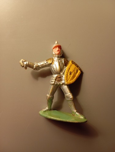 Cyrnos soldat moyen age - moyen,