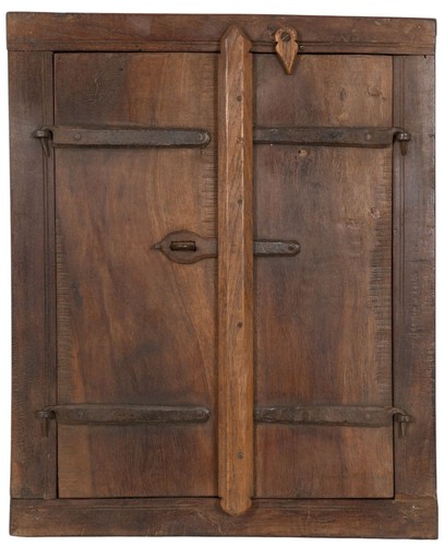 Fenêtre petite grille bois - petite,