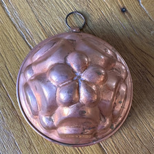 petit moule ancien en cuivre