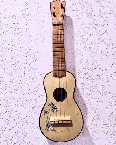 Vintage skylark ukulele - vintage,