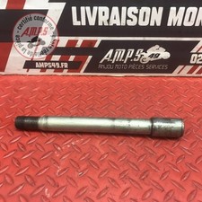 Axe de roue avant Triumph 1050 Speed Triple 2005 à 2010