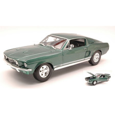 FORD MUSTANG GTA FASTBACK 1867 METALLIC GREEN 1:18 Maisto Auto Stradali Nouveau 