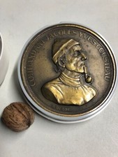 Grande Médaille commandant Cousteau en Bronze,  2eme face La Calypso. R Duboc.