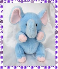 Doudou Peluche Eléphant Assis Bleu Et Rose Animal Pastel Casino