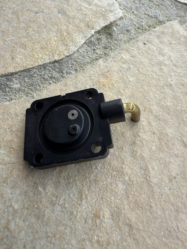 Pièce plastique carburateur - pièce,