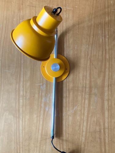Lampe applique jaune vintage - -,