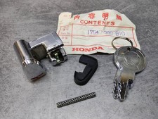 Serrure reservoir + 2 clés CB200 CB250G CB350/360 G CB400 HONDA 17540-369-810