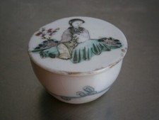 Pot à onguents Porcelaine