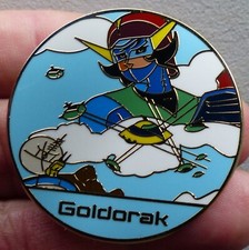 très beau pin's pins GOLDORAK, de très belle qualité en émail,  40mm