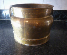 ANCIEN CHAUDRON EN CUIVRE MARTELE