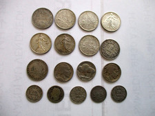 LOT  de 17  pièces  type