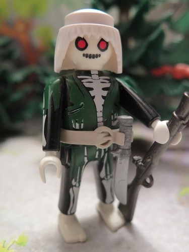 Pirate fantome custom aux - custom, yeux