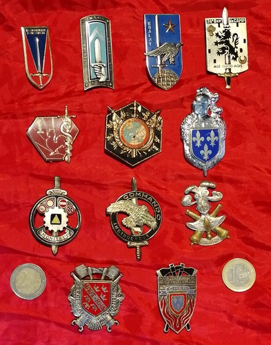 Insignes militaires des ecoles - des,