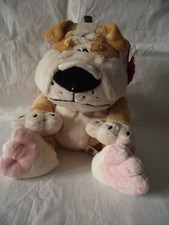 PELUCHE - CHIEN BOULEDOGUE