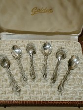 Coffret  de 6 CUILLERES à