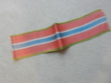 coupe de ruban pour médaille