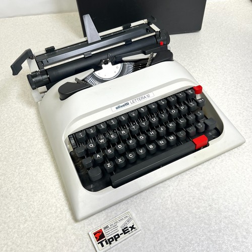 Machine écrire olivetti - machine, à